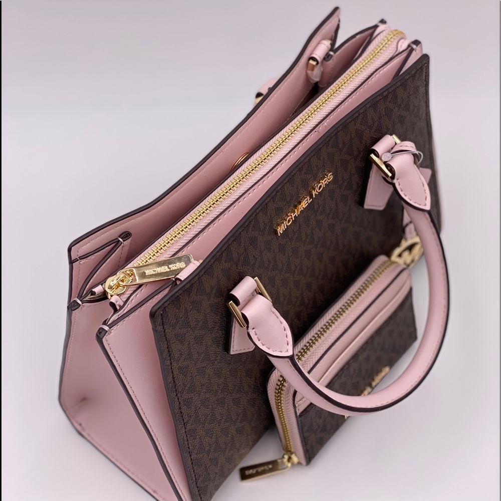 Michael Kors Hope Tote and Wallet Set - Picture 2 of 13